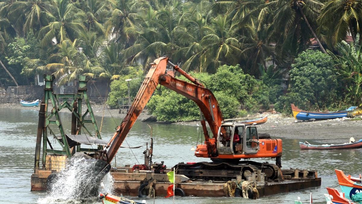 Kallayi desilting project gathers pace, 45% work completed