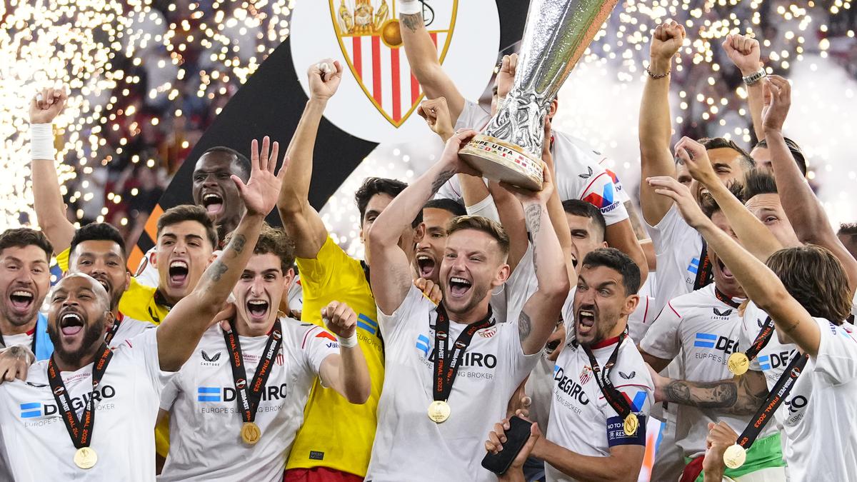 Europa League kings Sevilla beat Roma on penalties 4-1 to win seventh title