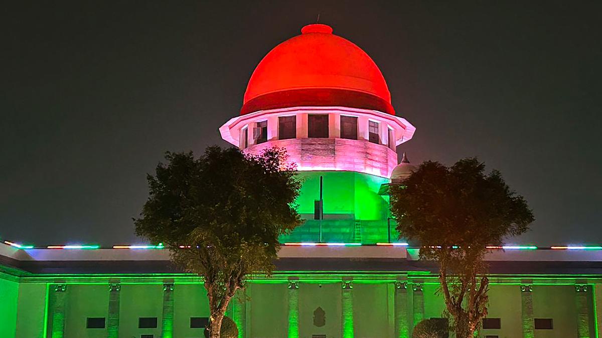 Indian Supreme Court Judge Discusses Customs on Women Offering Namaz in Mosques