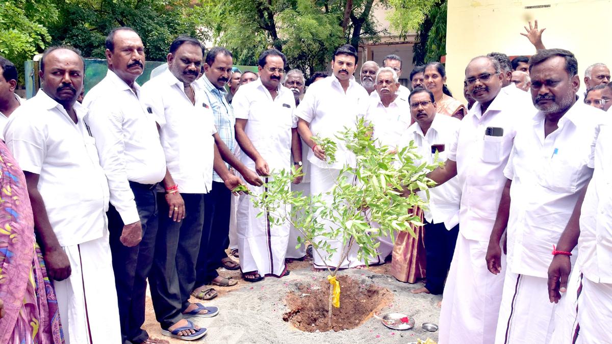 Minister inaugurates completed works in Namakkal