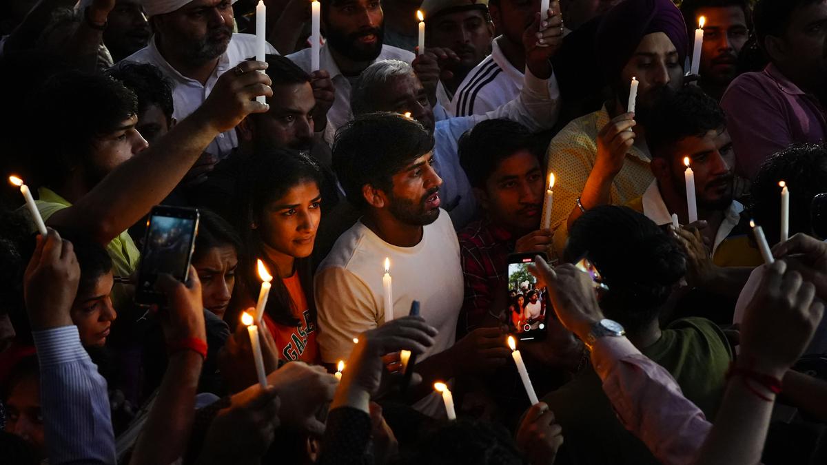 Hundreds throng Jantar Mantar to support wrestlers; mahapanchayat reminds of farmers movement