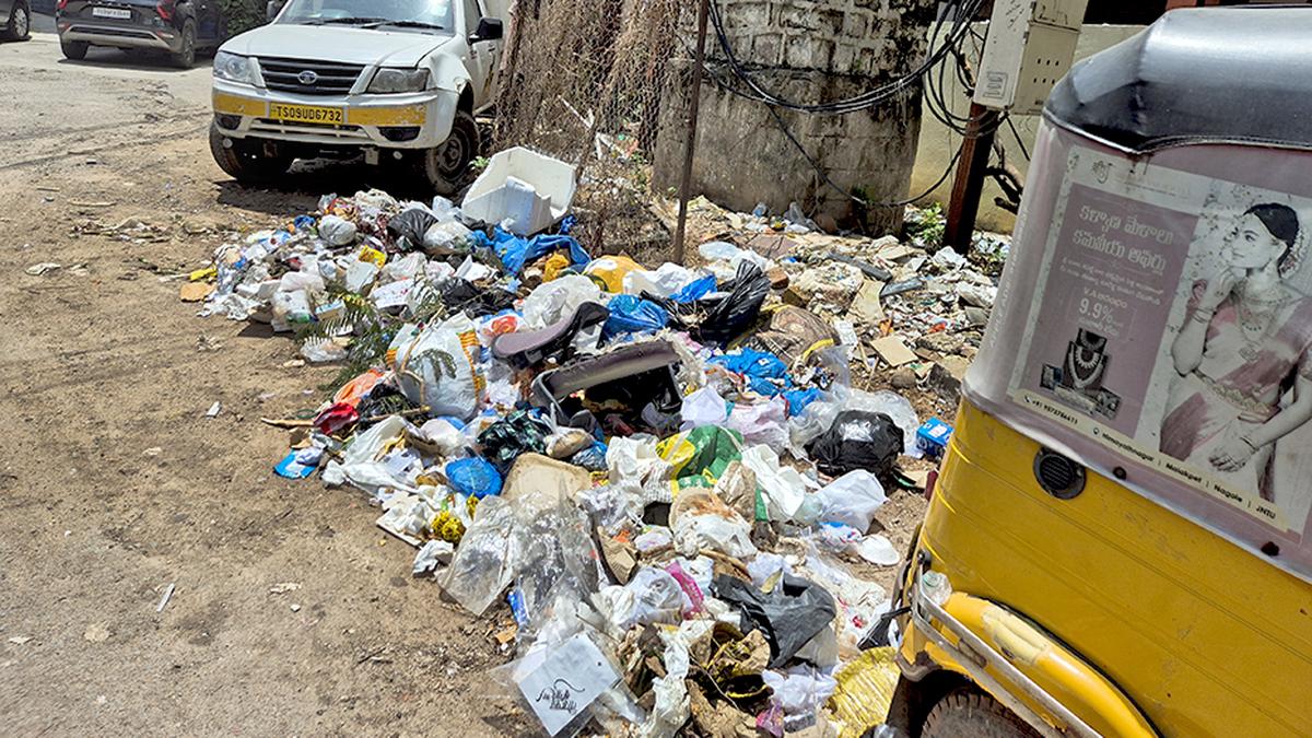 Smart bins to be placed at 800 garbage vulnerable points in Hyderabad