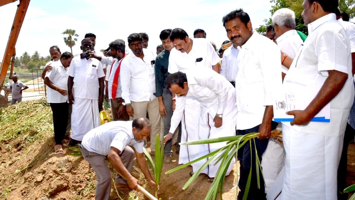 500 Tasmac liquor shops shut down so far in the State, says Minister Muthusamy