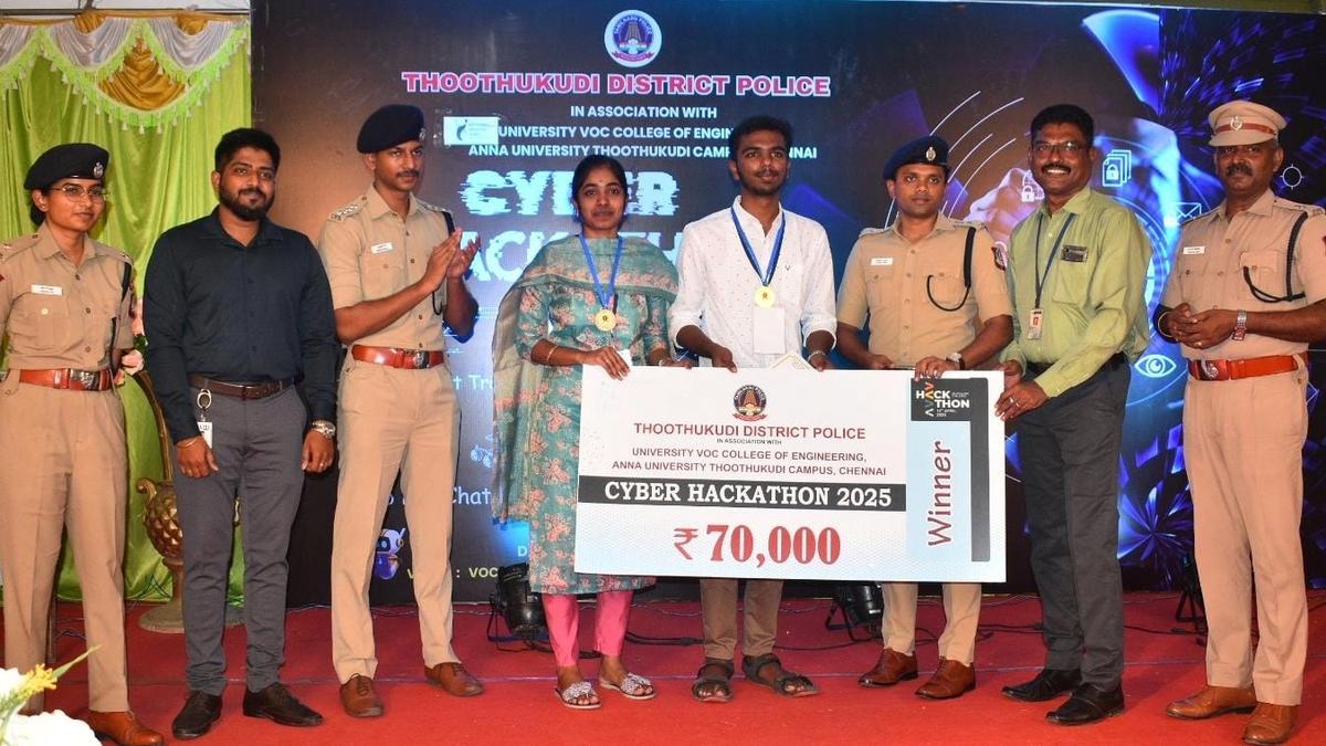 Erode college clinches top prize in cyber hackathon in Thoothukudi
