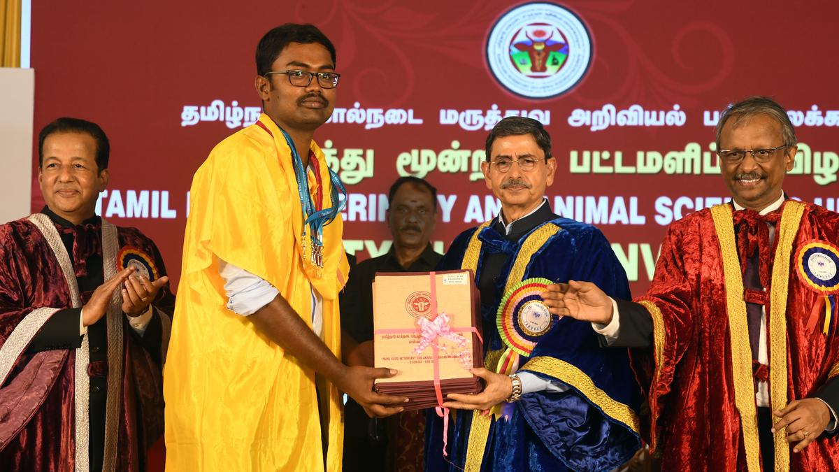 T.N. Fisheries Minister skips TANUVAS convocation where over 1,100 graduates receive degrees and diplomas