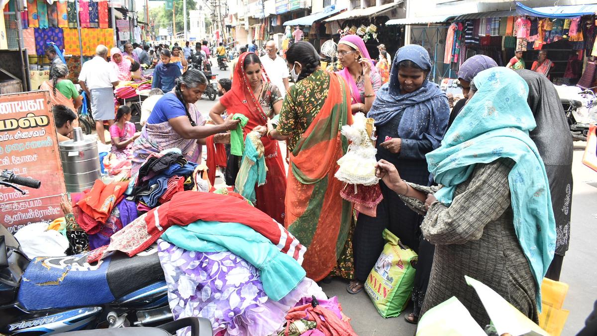 Sale of cotton items picks up at textile market in Erode The Hindu