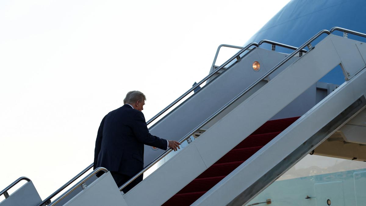 Trump and Putin Meet in Alaska for Ukraine Peace Talks
