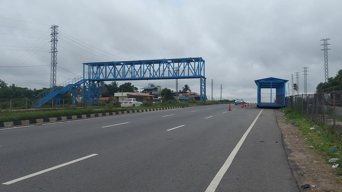 Delay in FoB construction on Bengaluru-Mysuru highway raises pedestrian safety concerns