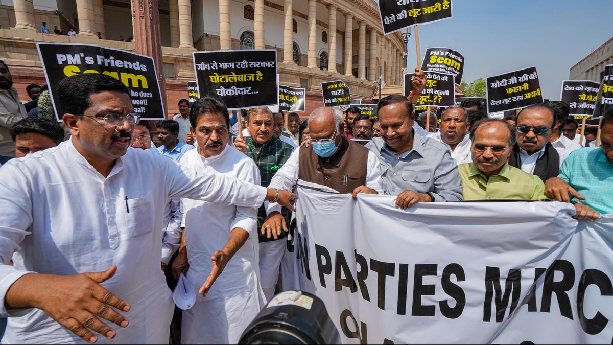 Opposition leaders stopped by Delhi Police on way to ED office over Adani issue