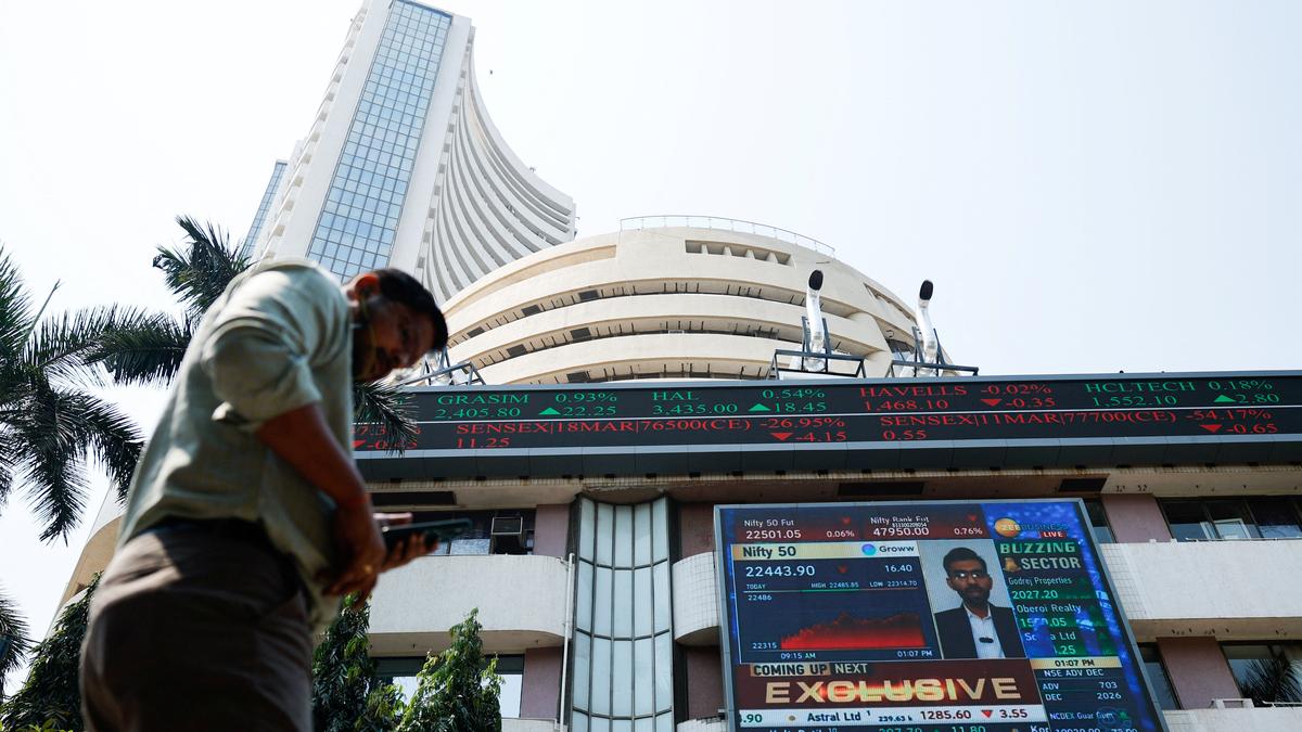 Sensex, Nifty trade marginally higher; selling in IT stocks restrict further uptrend