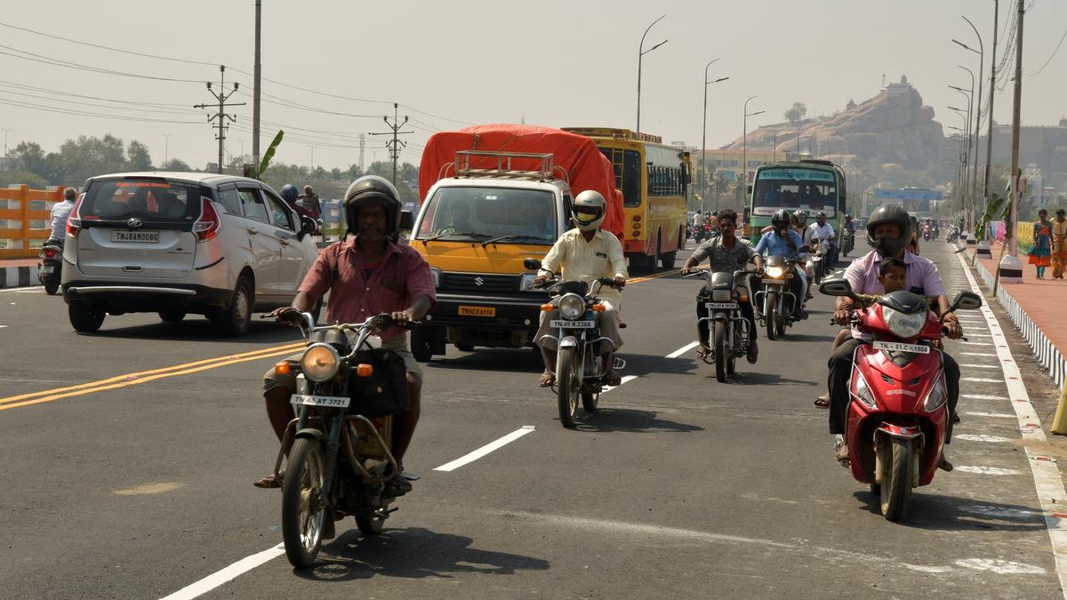Cauvery bridge in Tiruchi reopened to traffic after extensive renovation
