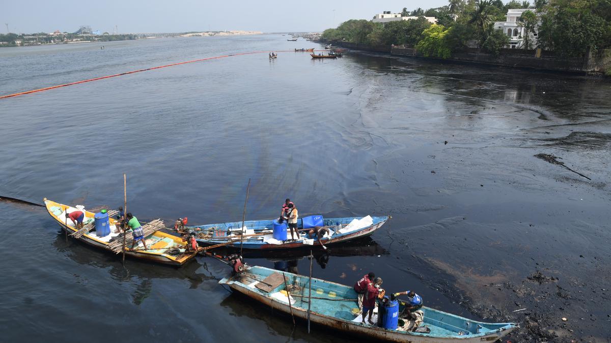 NGT questions T.N. government on how oil spill reached Pulicat backwaters