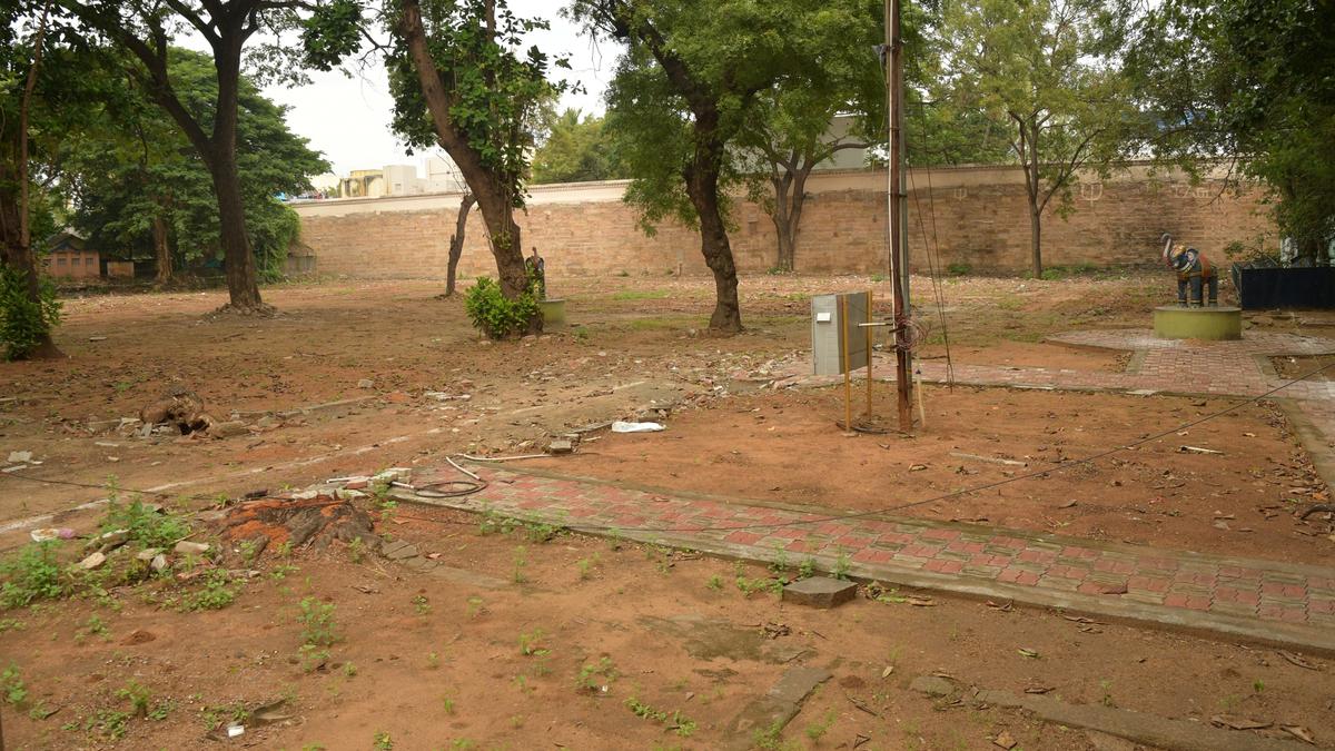 Construction of bus terminal in Srirangam likely to be delayed as sourcing of fund continues