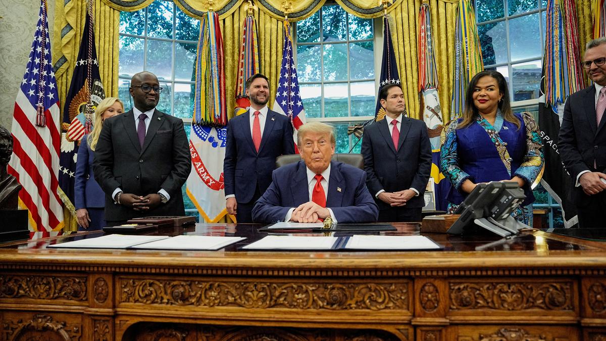 https://th-i.thgim.com/public/incoming/66r5os/article70035109.ece/alternates/LANDSCAPE_1200/2025-09-05T123449Z_939822130_RC29BFAW1O03_RTRMADP_3_CONGO-SECURITY-RWANDA-LAND.JPG
