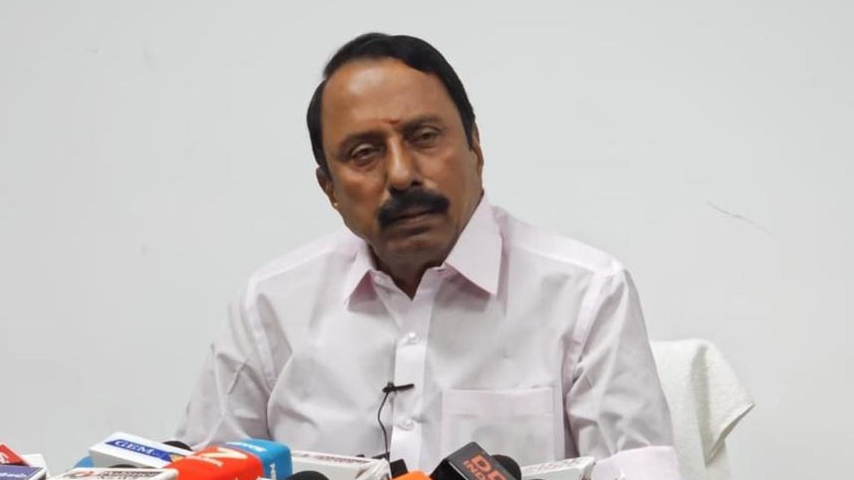 Sengottaiyan accuses Palaniswami of allowing dynastic politics, weakening AIADMK by expelling ‘anyone who speaks their mind’