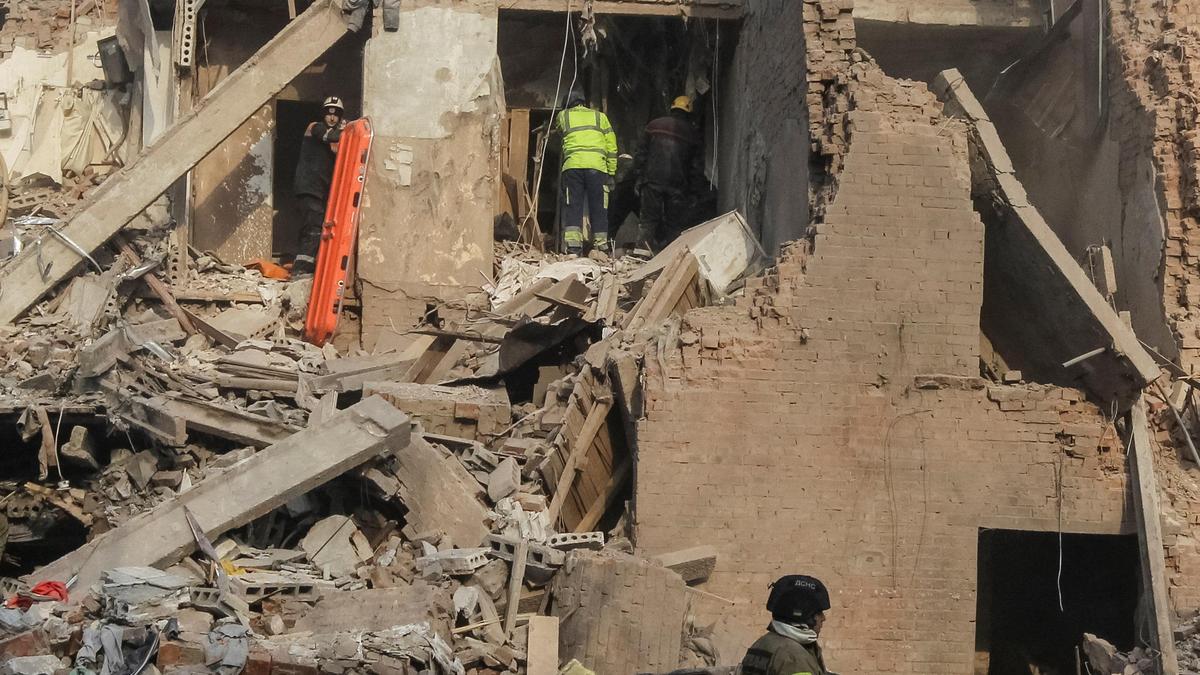 Major Russian attack on Ukraine kills four, wounds dozens