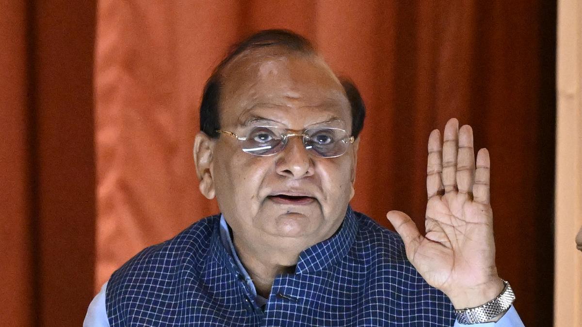 L-G Saxena writes to Arvind Kejriwal, slams him for pollution in New Delhi