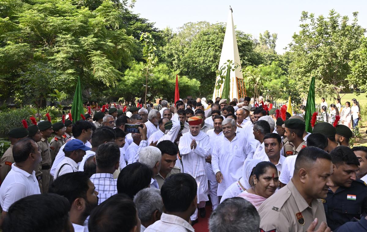 Union Minister of State for Planning Rao Inderjit Singh on the occasion of Rao Tula Ram’s martyrdom day, at Naiwala Chowk in Rewari district of Haryana on September 23, 2025. Union Minister of State for Planning Rao Inderjit Singh on the occasion of Rao Tula Ram’s martyrdom day, at Naiwala Chowk in Rewari district of Haryana on September 23, 2025.