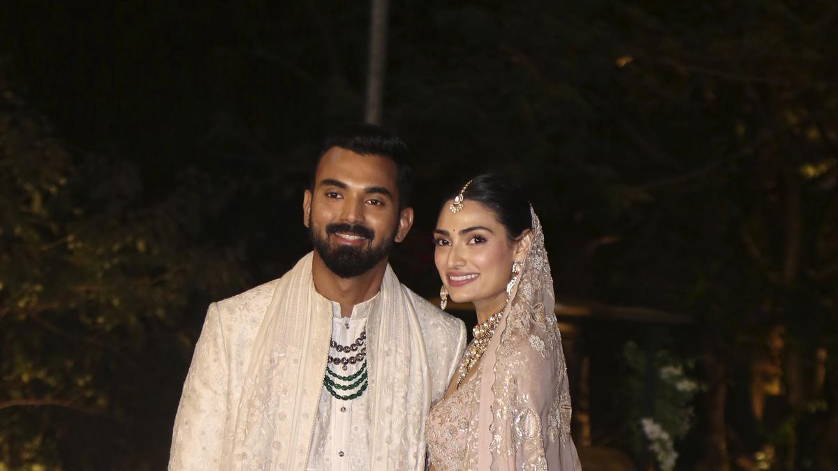 Cricketer KL Rahul, actor Athiya Shetty get married