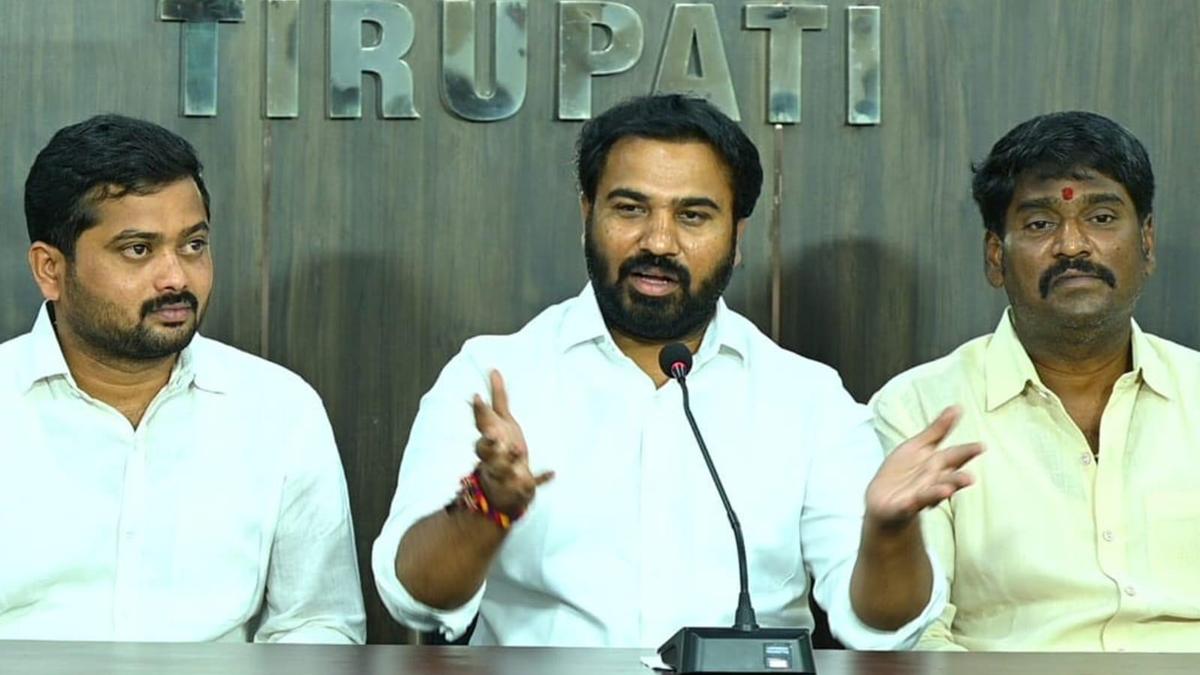 SAAP Chairman slams YSRCP, Sakshi media for spreading false propoganda