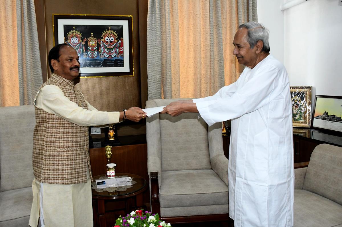 BJD chief Naveen Patnaik handed over his resignation letter to Governor Raghubar Das at the Raj Bhavan. Mr Patnaik had for the first time taken oath as the chief minister of Odisha on March 5, 2000.