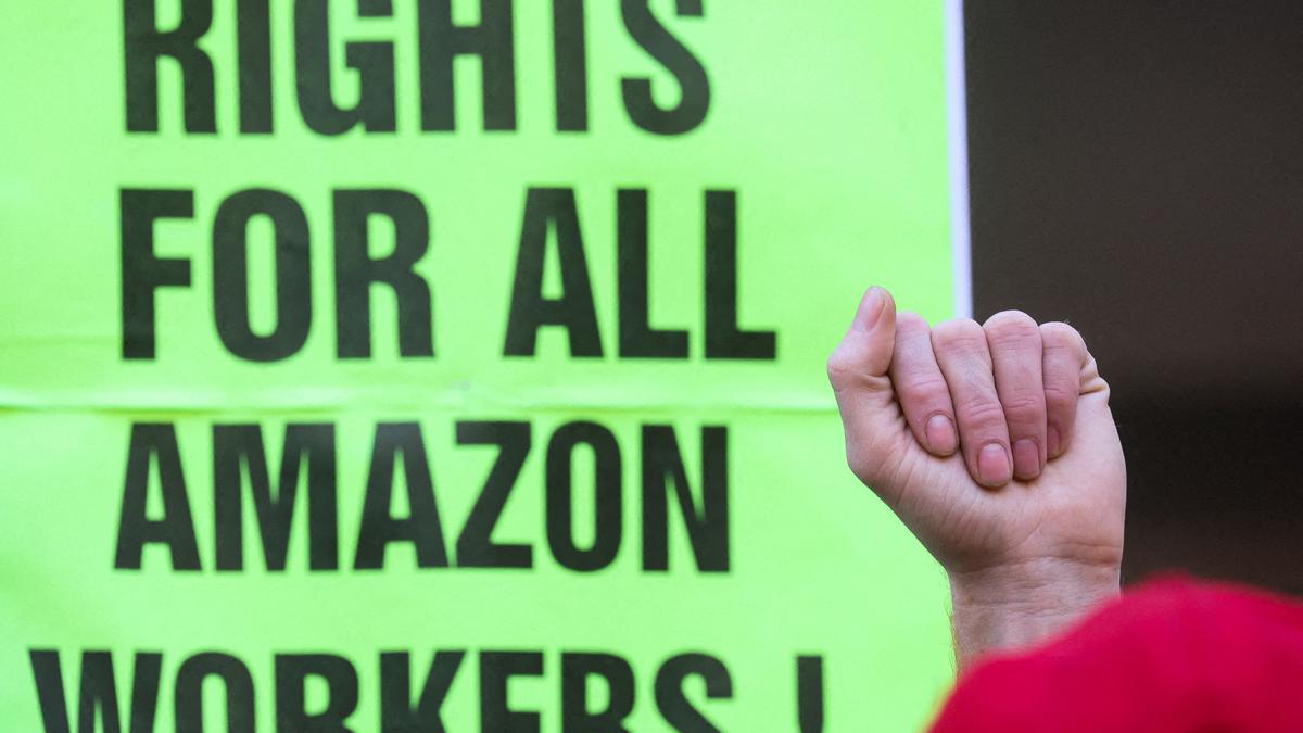 Amazon workers in NYC vote to unionise in historic labor win