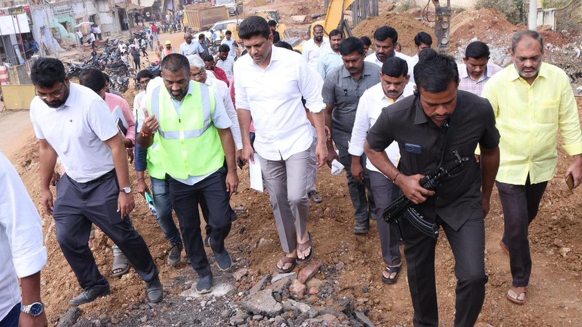 Union Minister Pemmmasani slams Jagan’s remarks on land resurvey