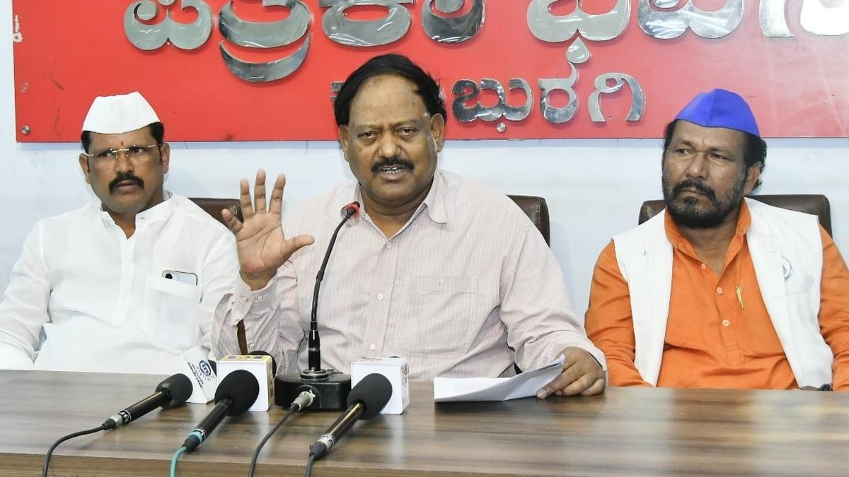 Nagarika Horata Samiti plans protest against Chalavadi for his remark against Minister