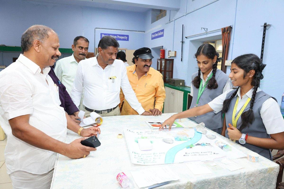 G.T.N. Arts College, Dindigul, organised a district-level interschool cultural meet and science expo.. G.T.N. Arts College, Dindigul, organised a district-level interschool cultural meet and science expo..
