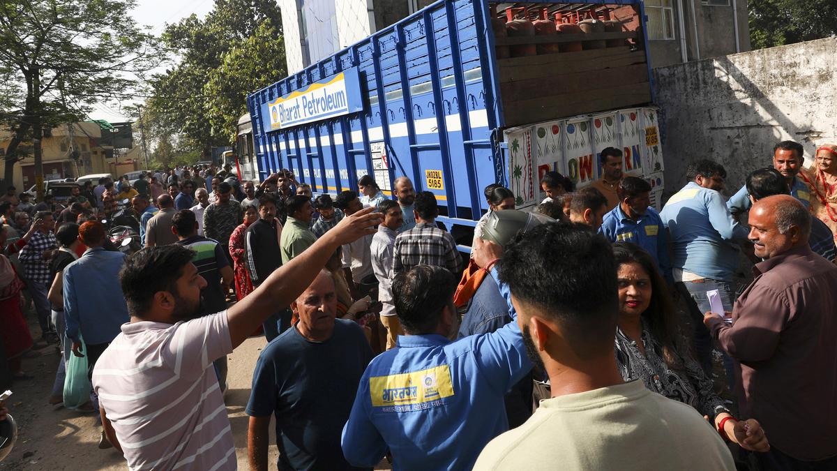 LPG and oil crisis LIVE: Akasa Air to levy fuel surcharge on domestic, international flight tickets from March 15