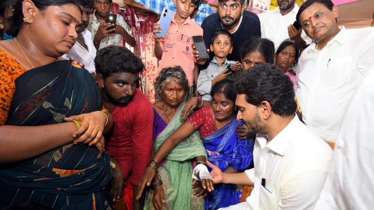 Jagan demands inclusion of Naidu, Lokesh’s names in YSRCP activist’s murder case