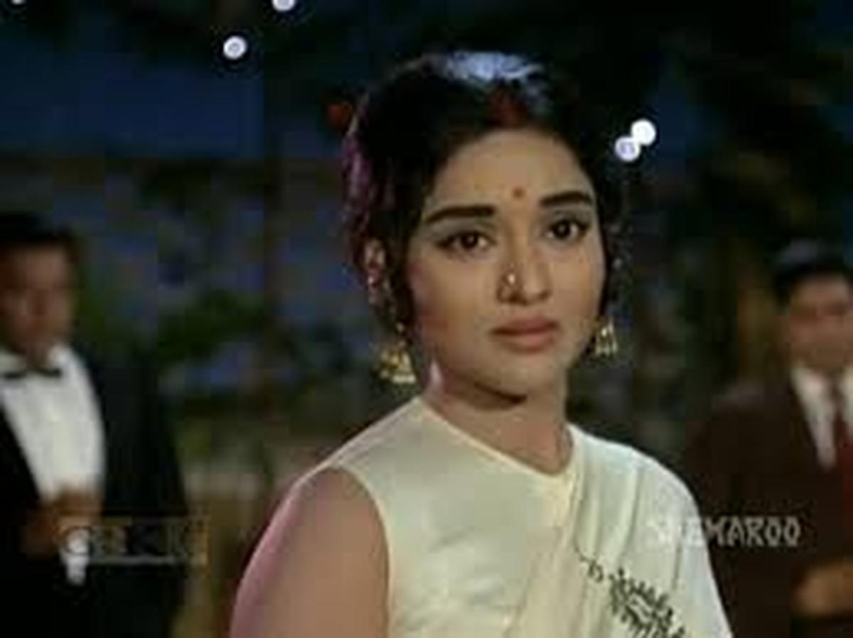 Vyjayanthimala in the song sequence ‘O mere sanam’ from Sangam. The song is based on raag Shivaranjani Vyjayanthimala in the song sequence ‘O mere sanam’ from Sangam. The song is based on raag Shivaranjani