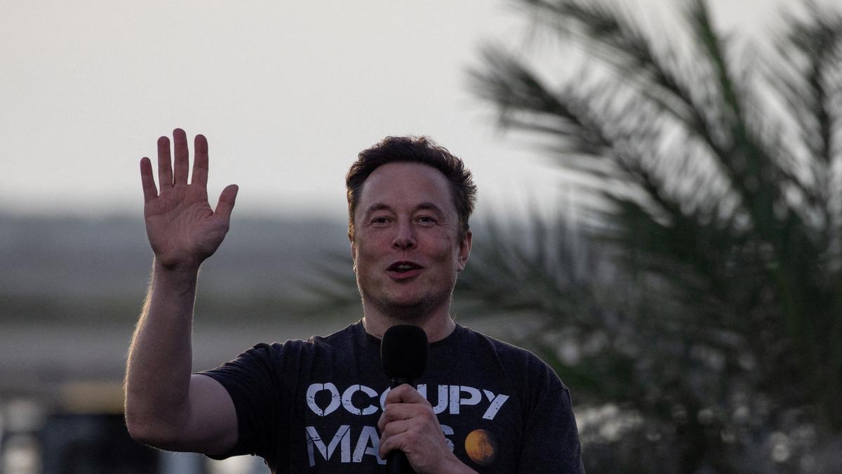 Elon Musk says he will keep funding Ukraine, even though Starlink is losing money