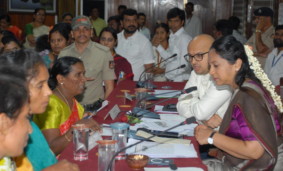 Karnataka State Commission for Women chairperson Nagalakshmi Choudhary holding a meeting in Shivamogga on Tuesday.