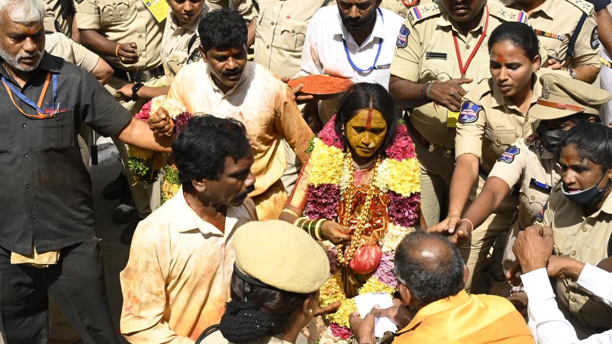 Rangam 2025 at Ujjaini Mahakali: Oracle predicts abundant rains for Telangana
