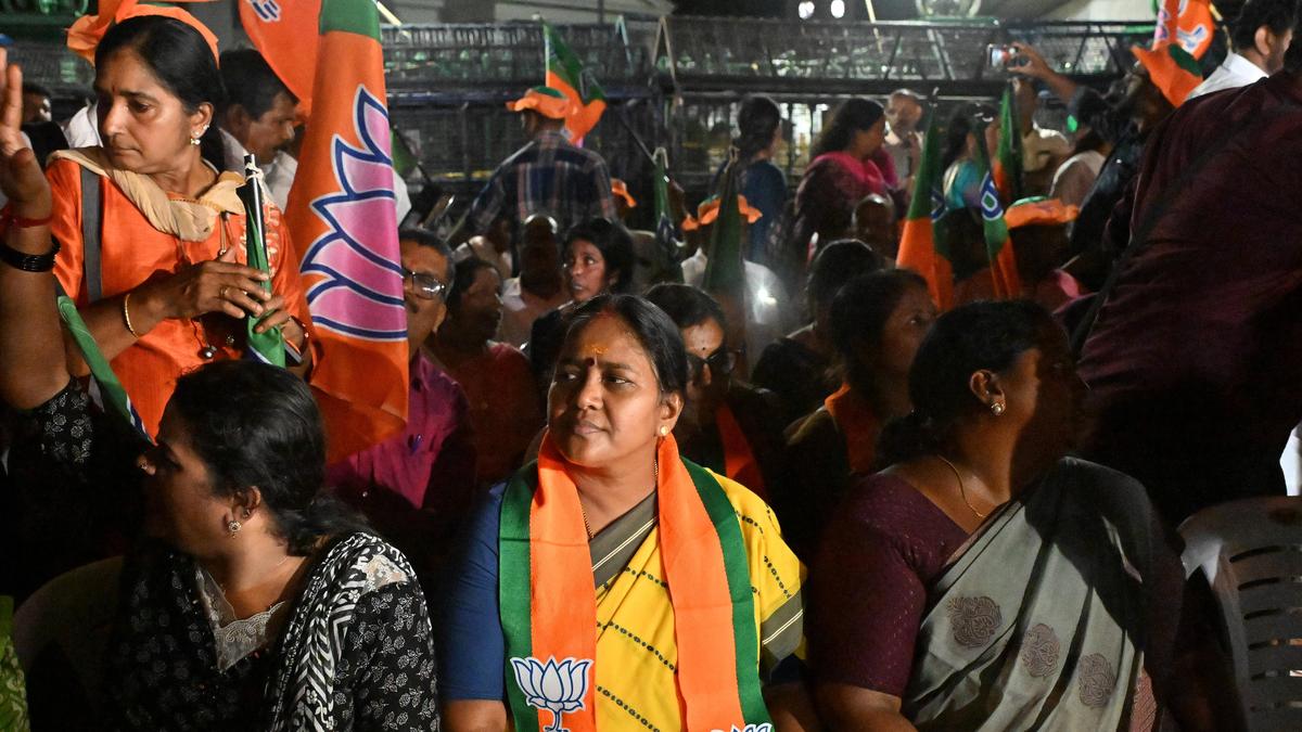 Gold ‘theft’ row: BJP kicks off day-and-night protest in front of Secretariat