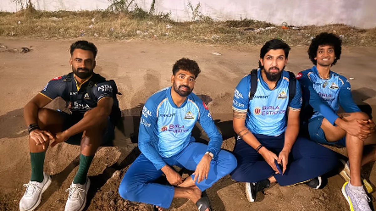 Gujarat Titans players, staff evacuated from team bus after mid-road breakdown