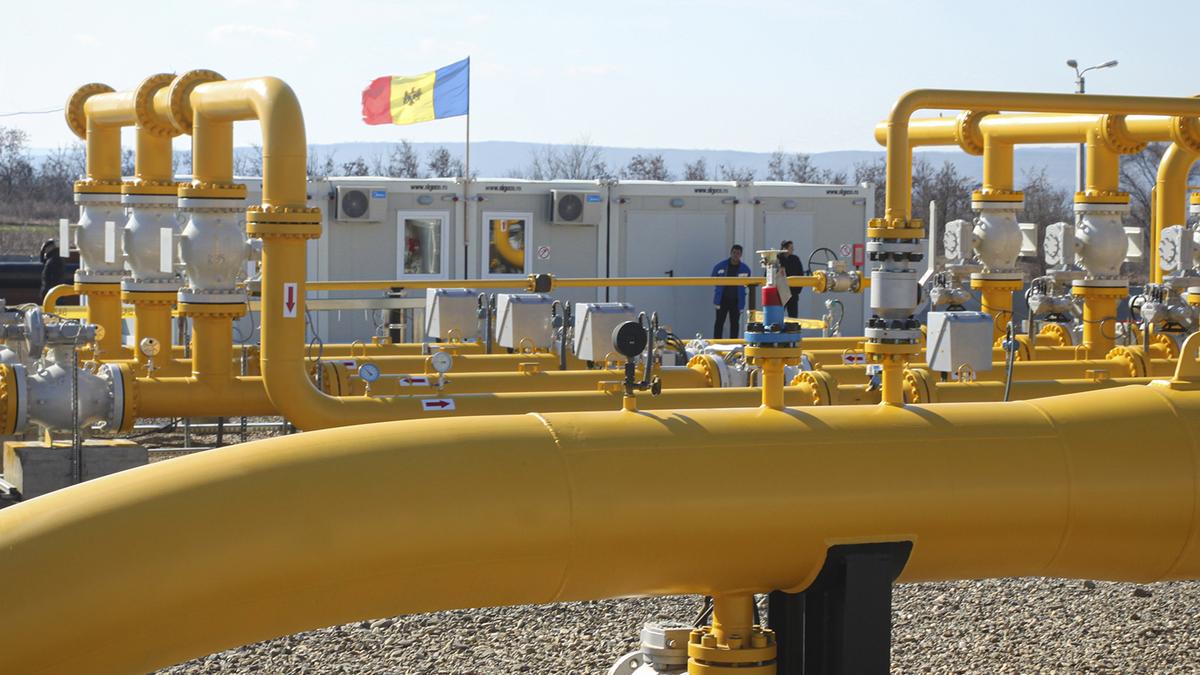 Breakaway Moldovan region cuts heating, hot water after Russia stops gas flow