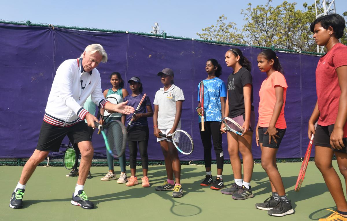 Bjorn Borg Vijay Amritraj interact with kids at the Tamil Nadu Tennis Association event - The Hindu
