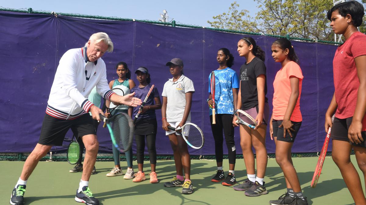 Bjorn Borg and Vijay Amritraj interact with kids at TNTA event 