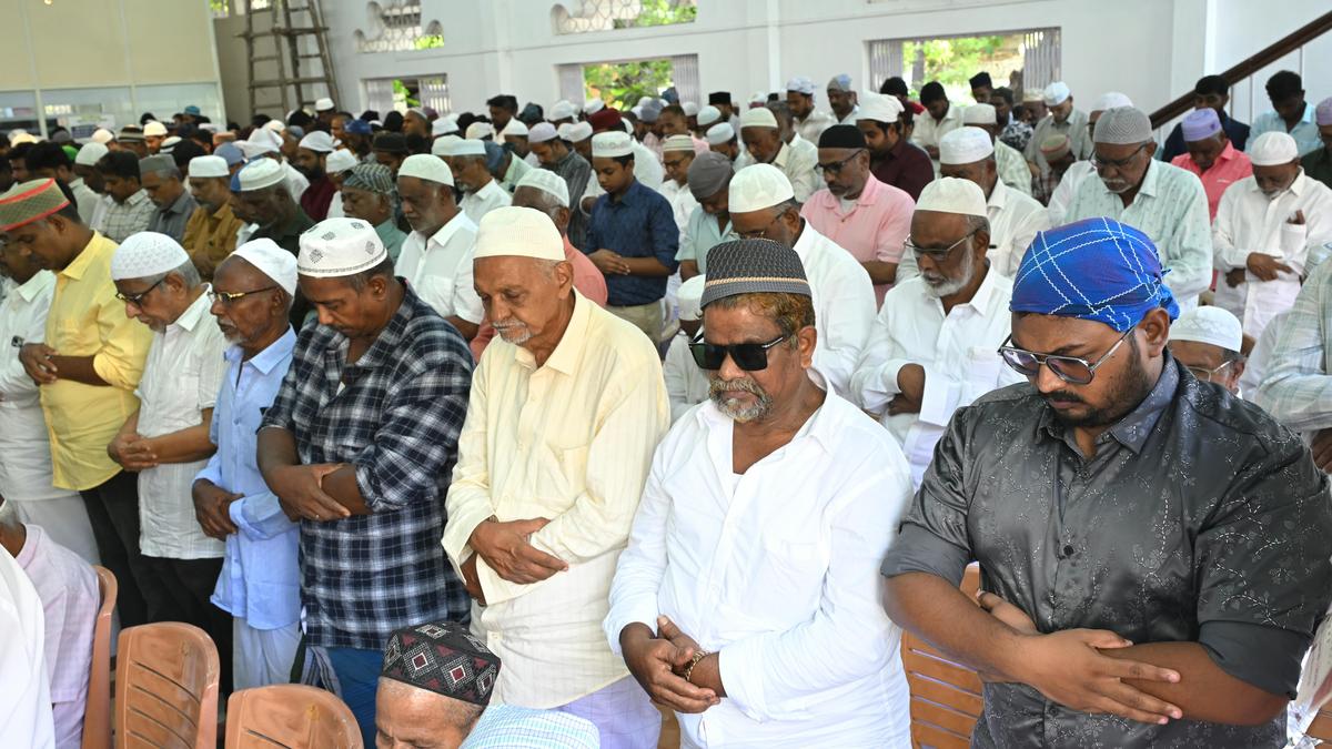Bakrid celebrated with prayers and charity in Kanniyakumari and Thoothukudi