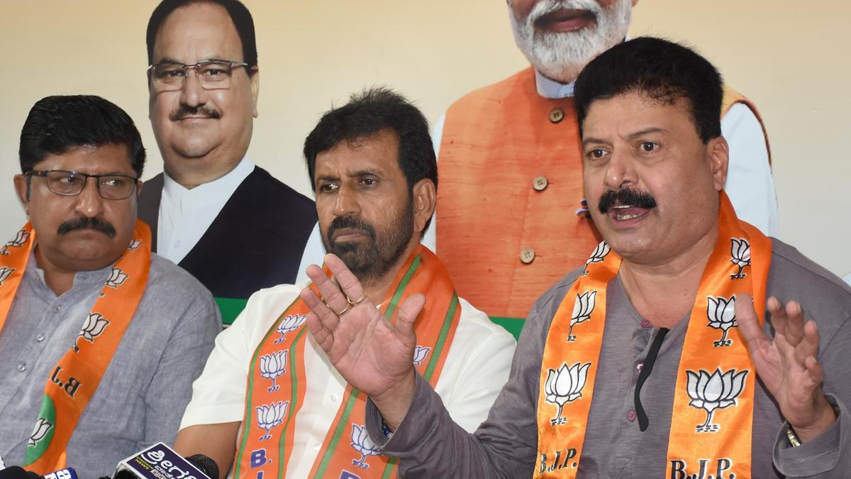 BJP slams DKS remark on Chamundi Hills; seeks CM’s clarification