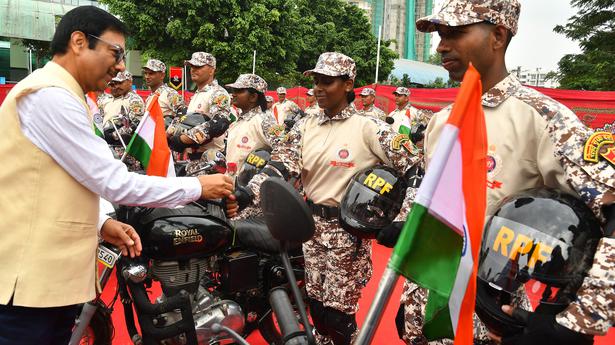 40 RPF personnel embark on bike ride to Delhi