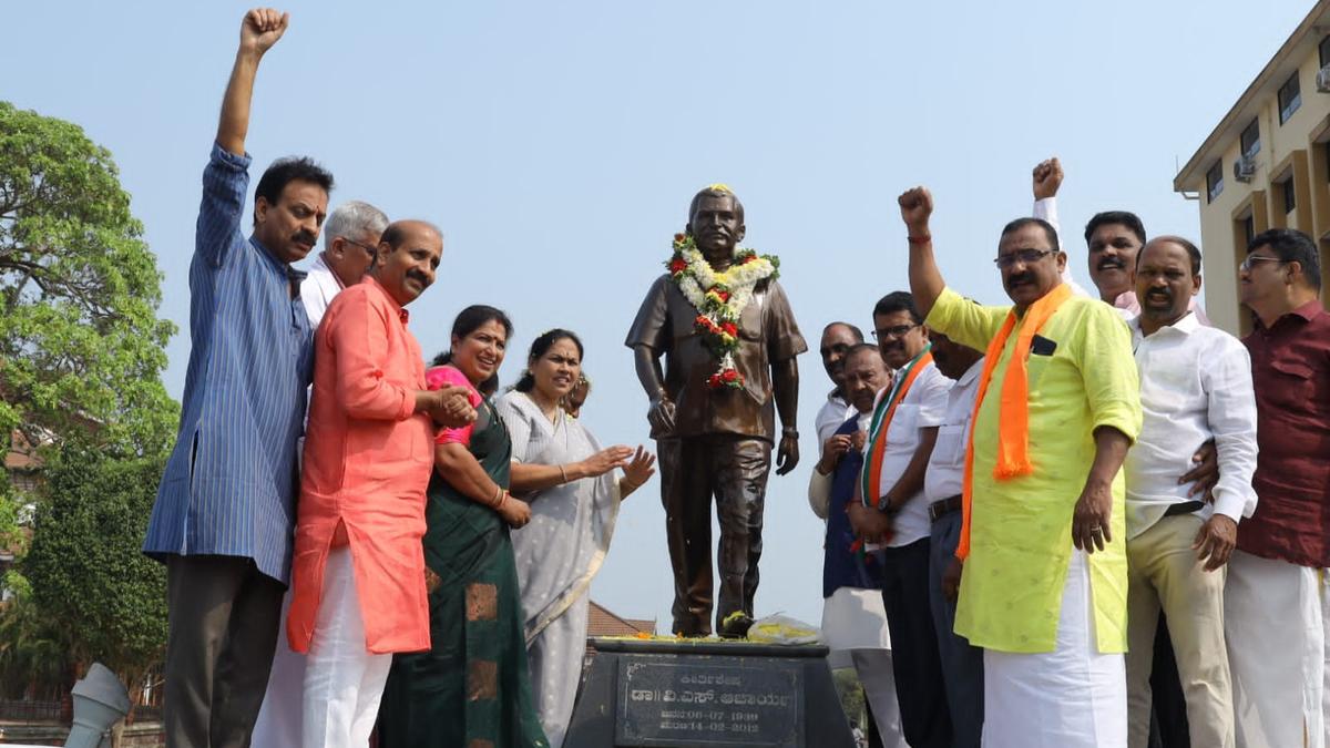 Vijay Sankalpa Yatra getting overwhelming response: Eshwarappa