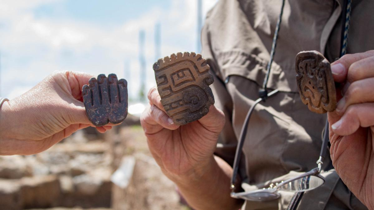 Archaeologists unearth 3,000-year-old priestly tomb in northern Peru