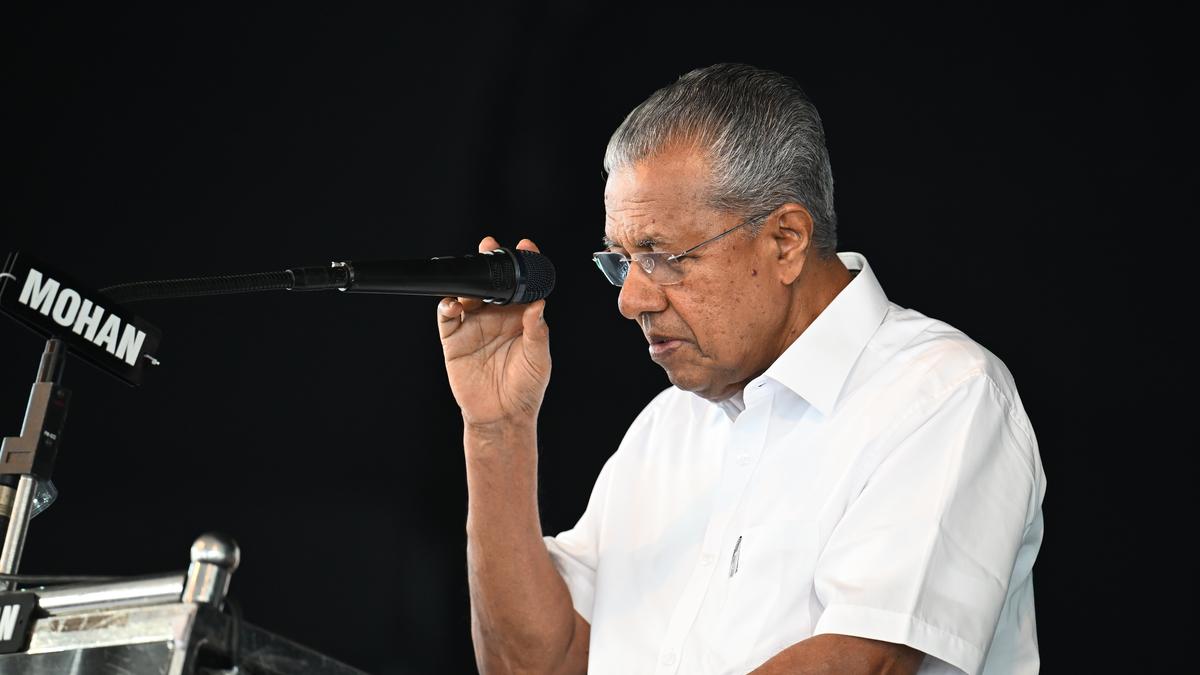 Kerala CM Pinarayi Vijayan urges NHAI to expedite works on national highways