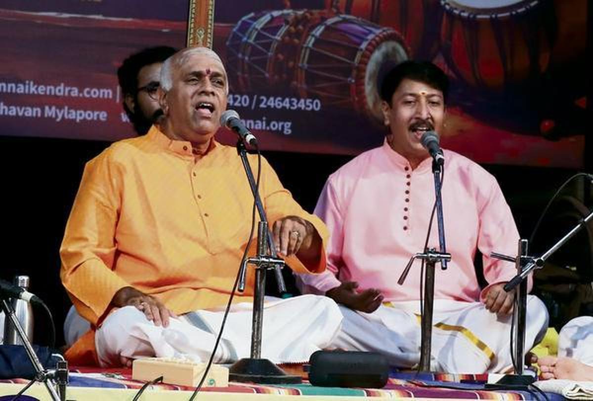 Vijay Siva brought out the beauty and grandeur of Karaharapriya through his bhava-rich rendition. Vijay Siva brought out the beauty and grandeur of Karaharapriya through his bhava-rich rendition.