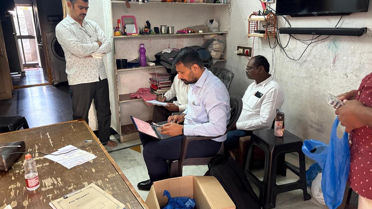 Unlicensed medical shop raided in Khammam, 101 varieties of medicines seized