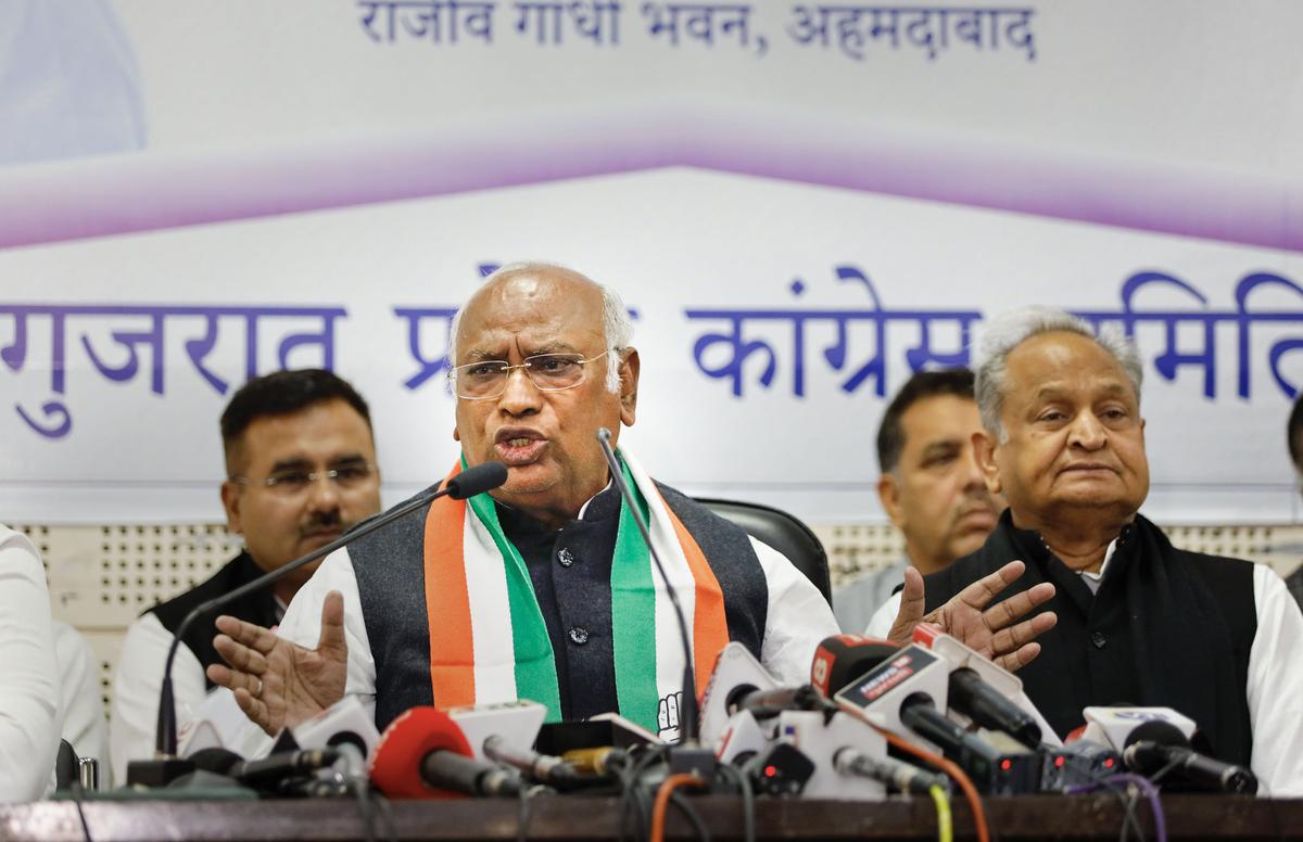 On poll-eve, BJP attacks Congress over Kharge’s ‘Raavan’ jibe at Modi