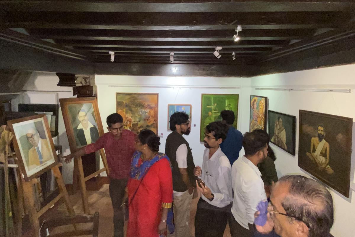 Need seen to set up permanent exhibition of works of dead artists in city